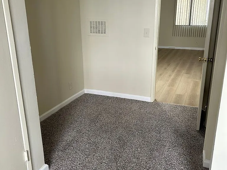 18550 Prairie St. — Photo 18