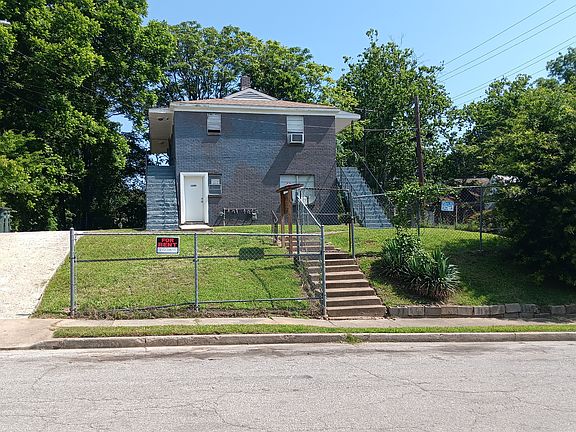 2nd image of 1205 Latham St #1205