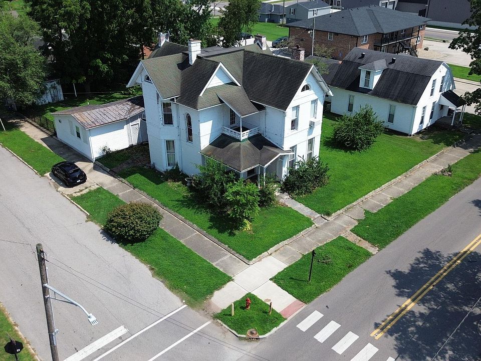 1st image of 426 N Main St