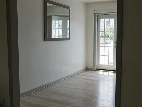 323 Stevens Avenue image 22 of 30