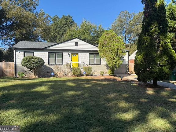 2nd image of 1997 Meadow Ln