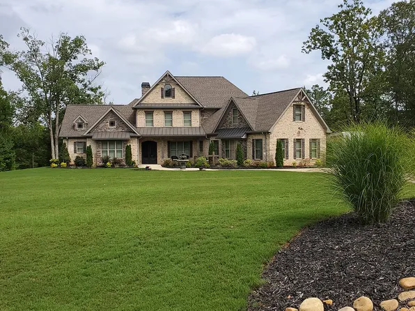 109 River Shoals Dr, Forsyth, GA 31029