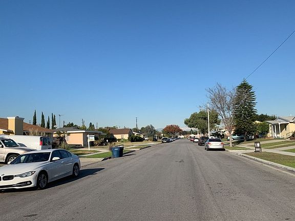 4th image of 13745 Hanwell Ave