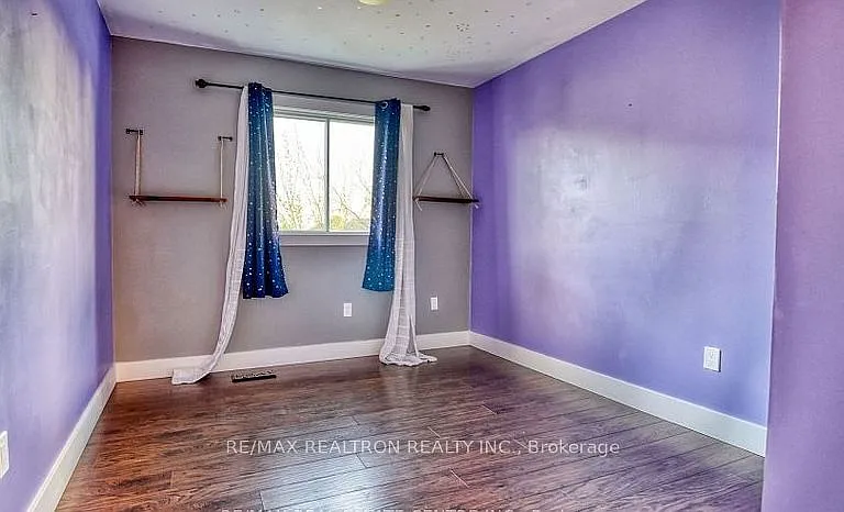 90 Oke Rd #MAIN FLOOR — Photo 23