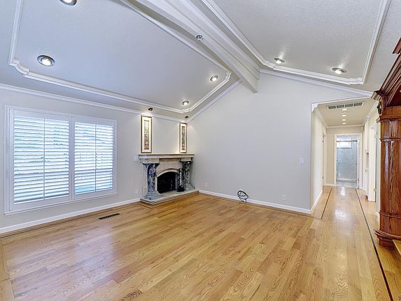 2nd image of 6374 San Anselmo Way