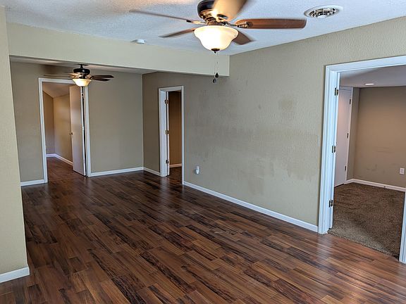 2nd image of 1001 E Chestnut Street