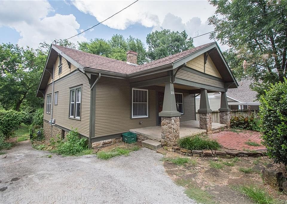 1st image of 312 N Willow Ave