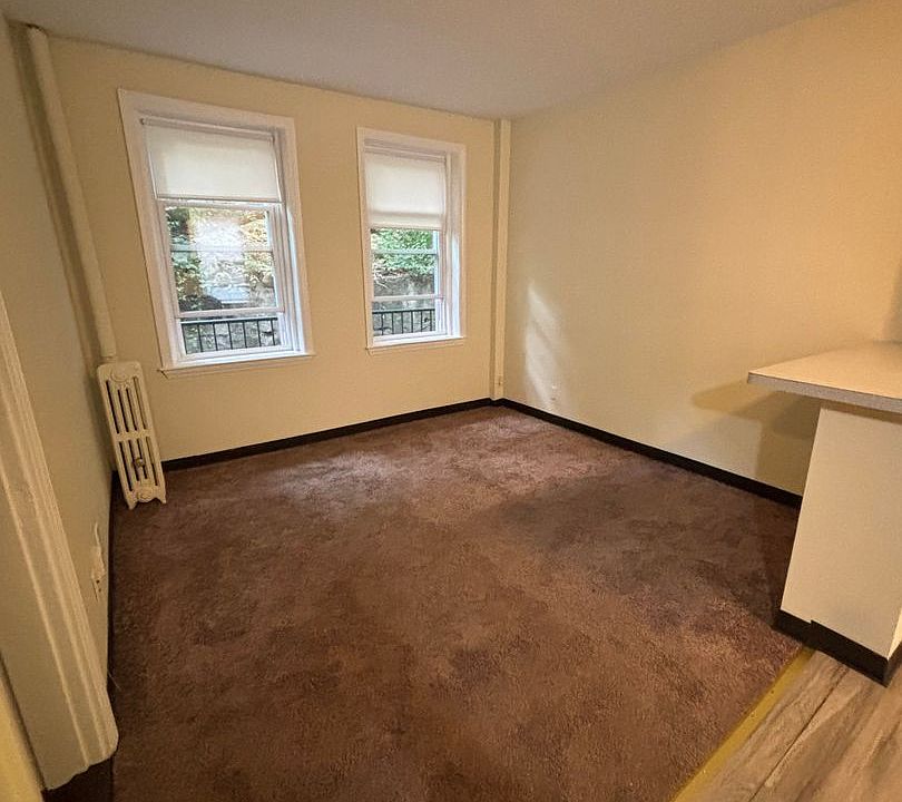 1st image of 161 Kelton St #14L