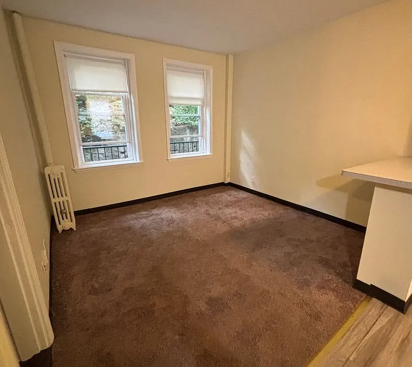 161 Kelton St #14L