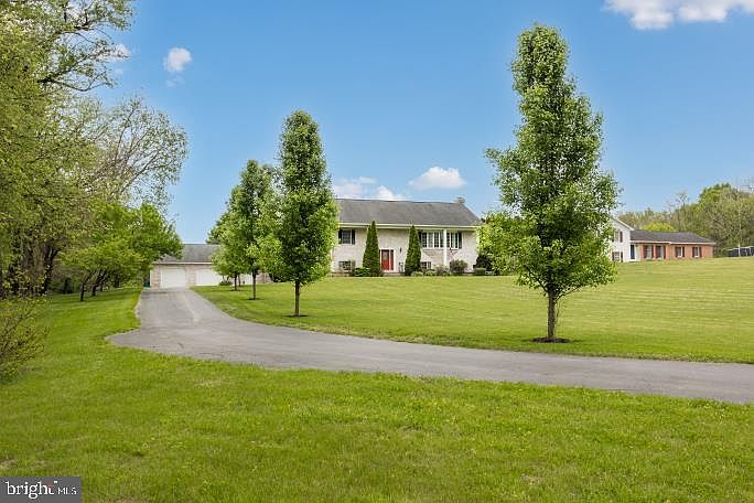 1st image of 18621 Breathedsville Rd