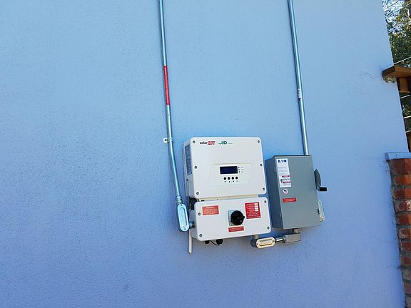 Your own solar power supply & monitoring.