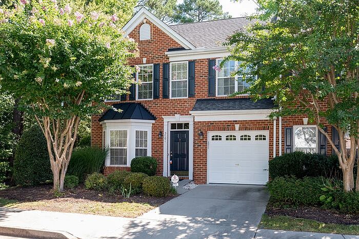 1st image of 5701 Park Creste Dr