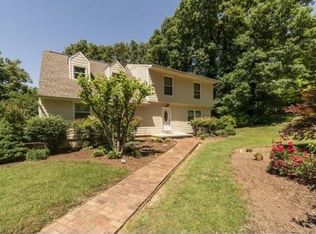1526 W Woodshire Dr, Knoxville, TN 37922