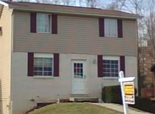 217 Valley Stream Dr, Delmont, PA