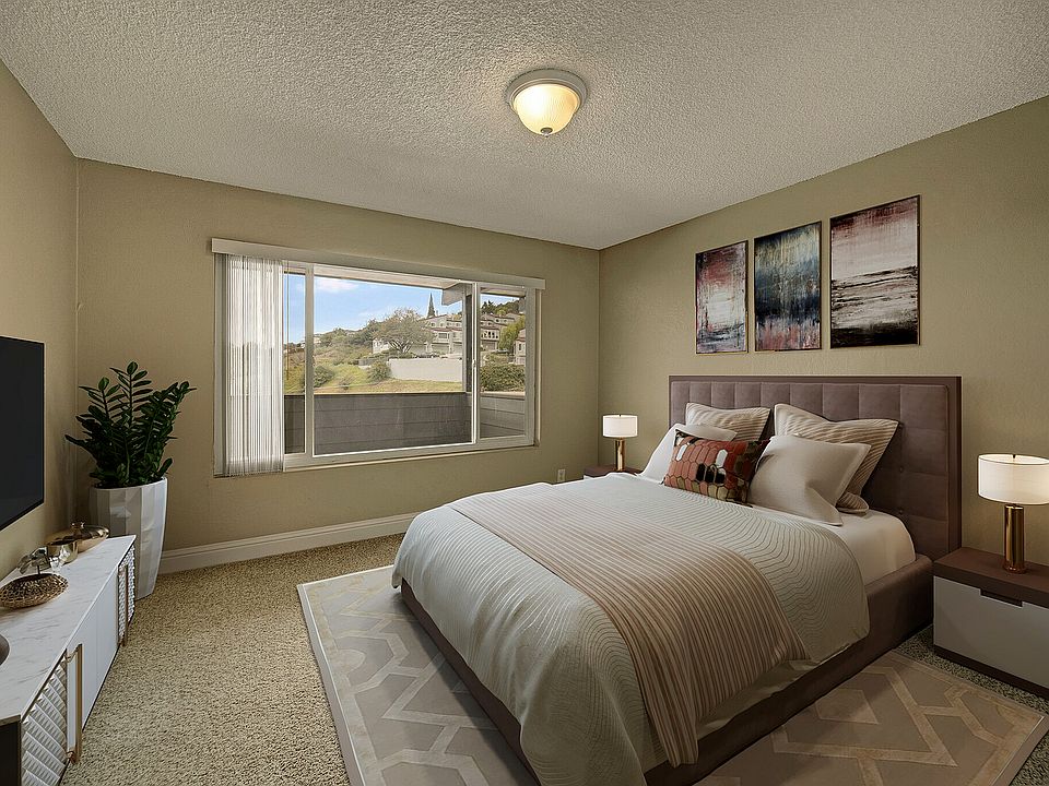 Bedroom w/ Natural Lighting