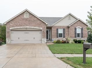 3800 Mystic Valley Dr, Imperial, MO 63052