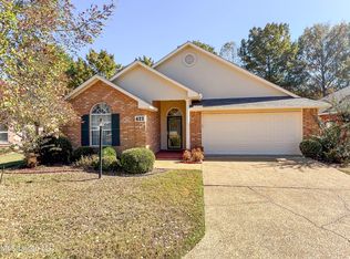422 Twin Oaks Dr, Clinton, MS 39056