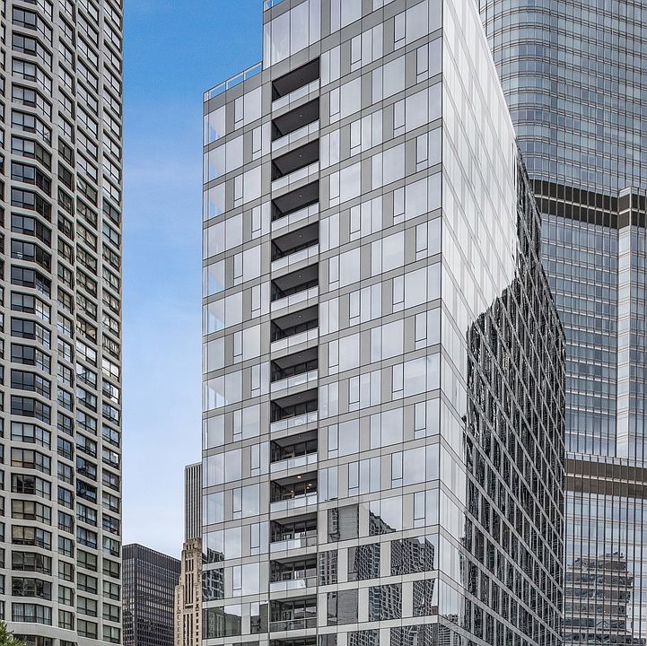 1st image of 403 N Wabash Ave #7b