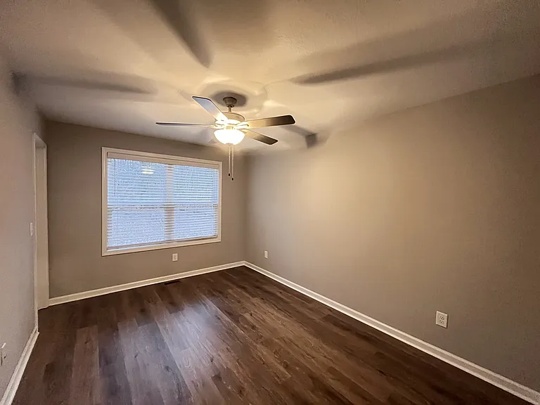 114 Valley View Cir #B — Photo 12