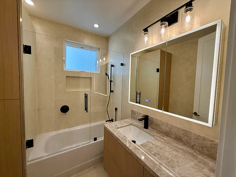 941 Greenwich St #939 — Photo 12