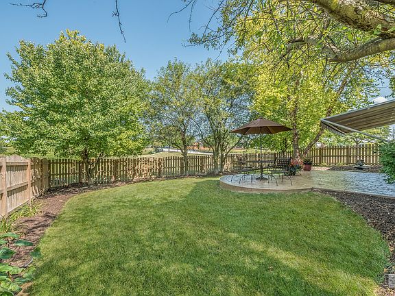 Fenced Yard