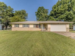 1511 Rader Dr, Lebanon, MO 65536