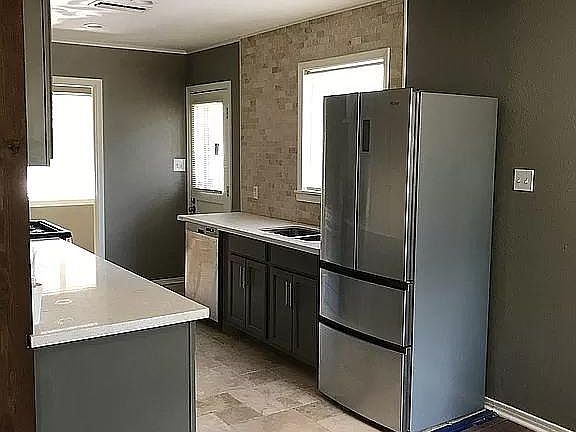 5th image of 1507 Glen Ave #1
