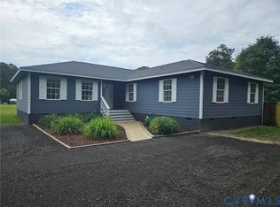 5990 Sweethaven Ln, Hayes, VA 23072