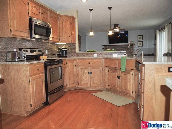 5th image of 2114 Eagle Crest Dr