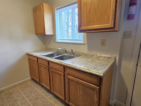 5th image of 33 Teal Cir