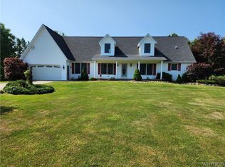 6275 Powers Rd, Orchard Park, NY 14127