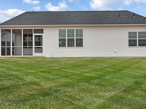 3rd image of 206 Wright Dr