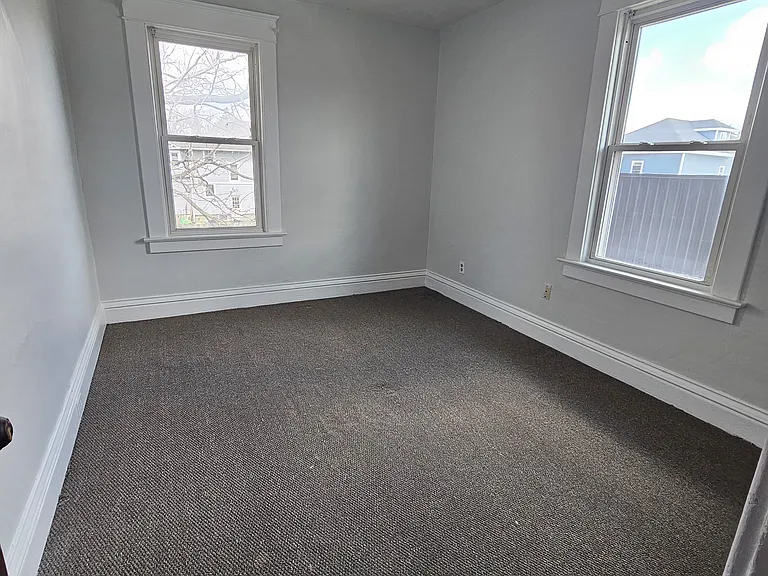 917 E Kalamazoo St — Photo 8