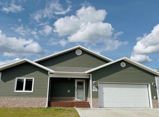 1466 Joyce Dr, Fairbanks, AK 99701