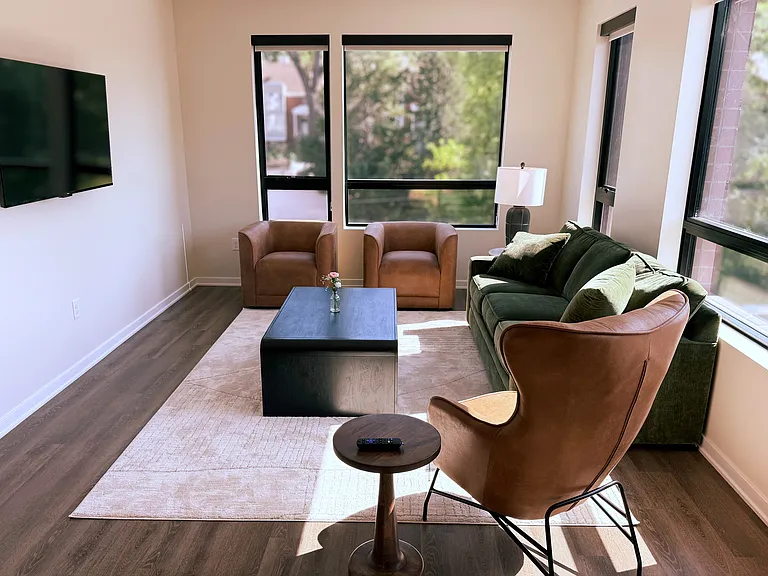 Leavenworth Lofts — Photo 11