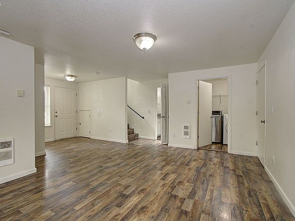 4th image of 1138 W 29th St