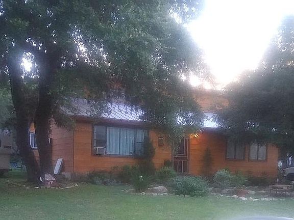 3rd image of 119 Burr Oak Ln