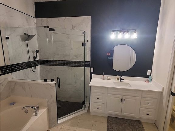 4th image of 9816 Solera Cove Pointe APT 103