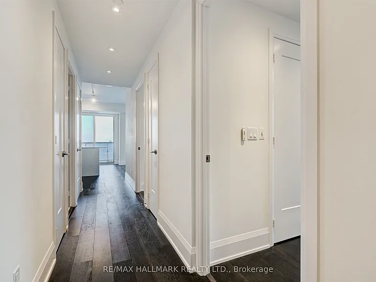 101 Erskine Ave #2907 — Photo 17