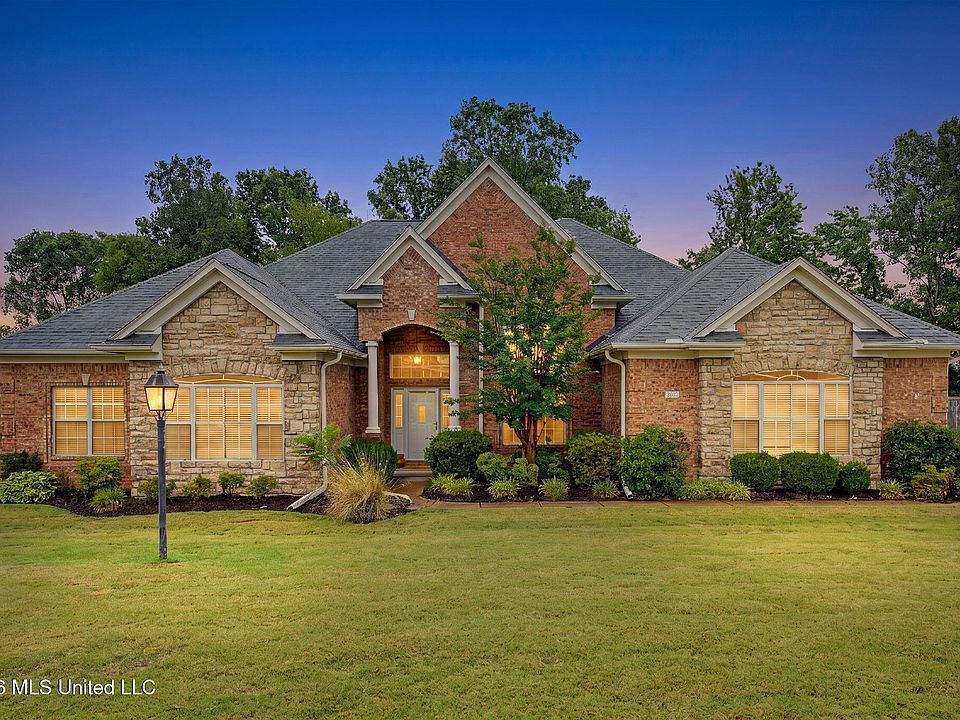 1st image of 704 Shadow View Dr