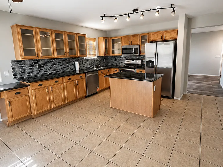 Kitchen, Fridge, New Dishwasher, Microwave, Oven/Stove and Island