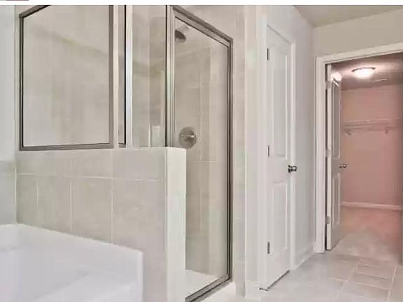4th image of 212 Braemore Mill Dr #212