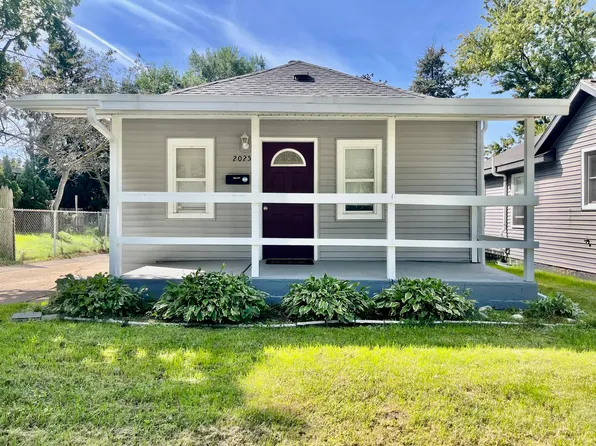 2025 De Hoop Ave SW, Wyoming, MI 49509