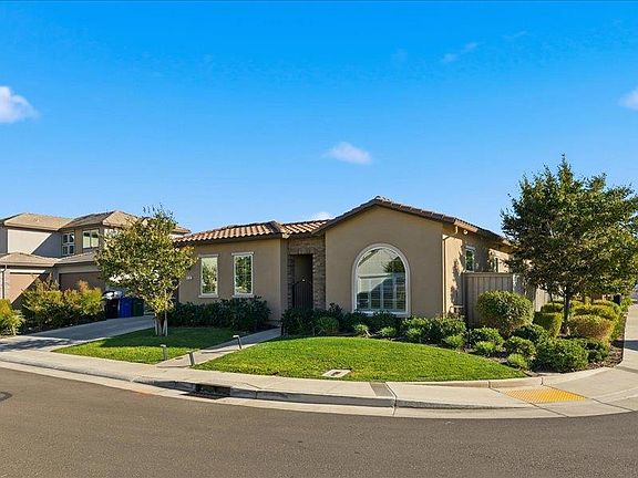 3rd image of 8132 Seahorse Way