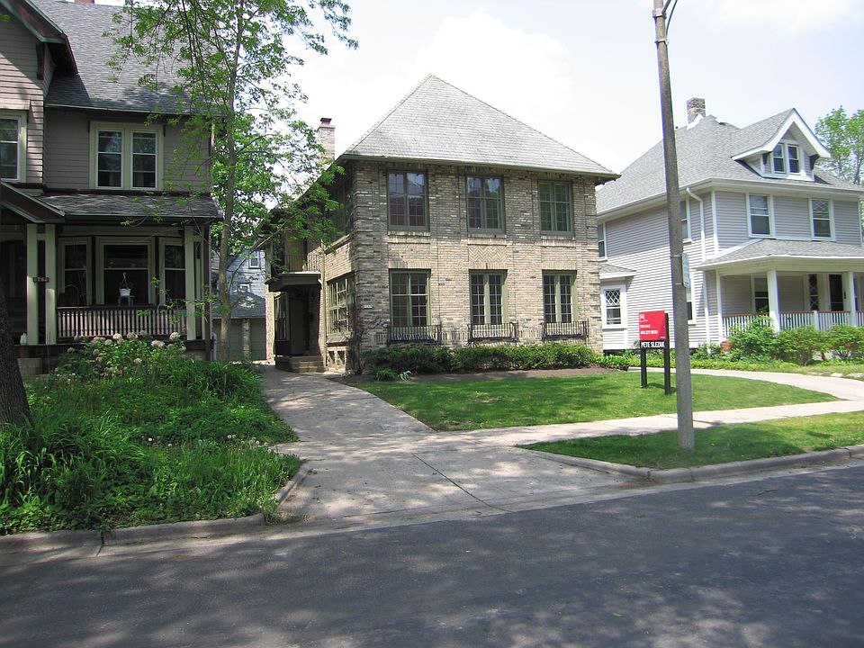 1st image of 3269 N Marietta Ave