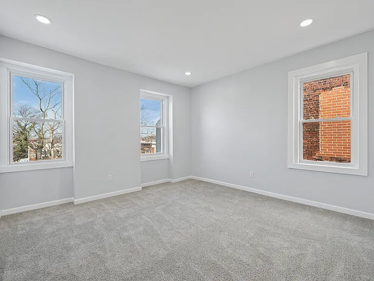 5031 Walnut St #3 — Photo 7