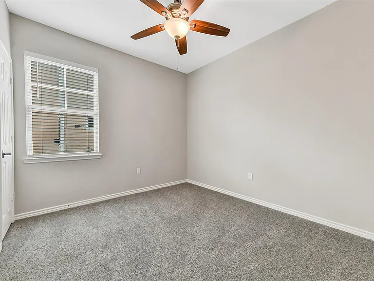 4418 N Live Oak Cir — Photo 15