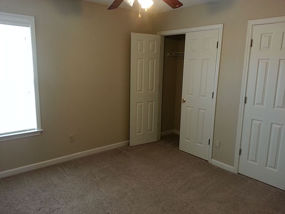5th image of 1329 River Bank Dr