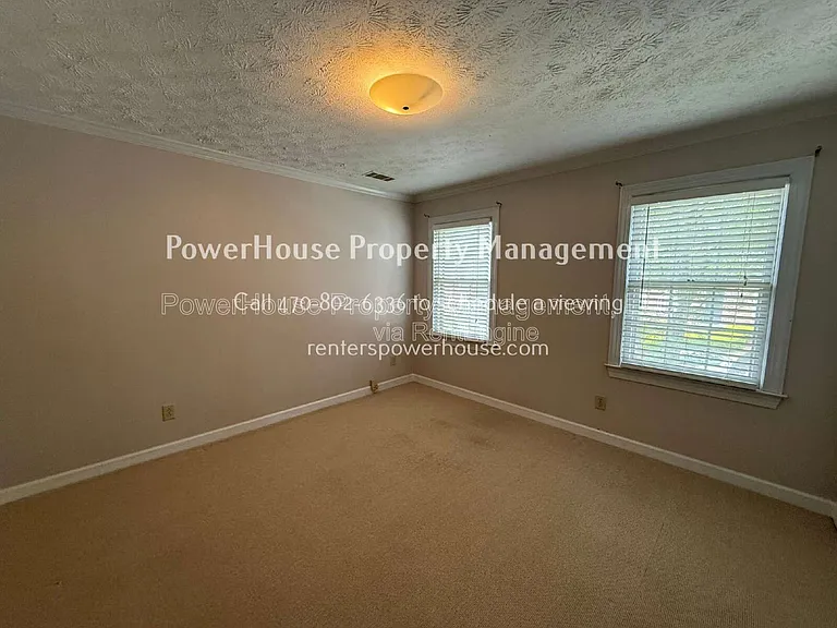 3209 Henderson Walk — Photo 28