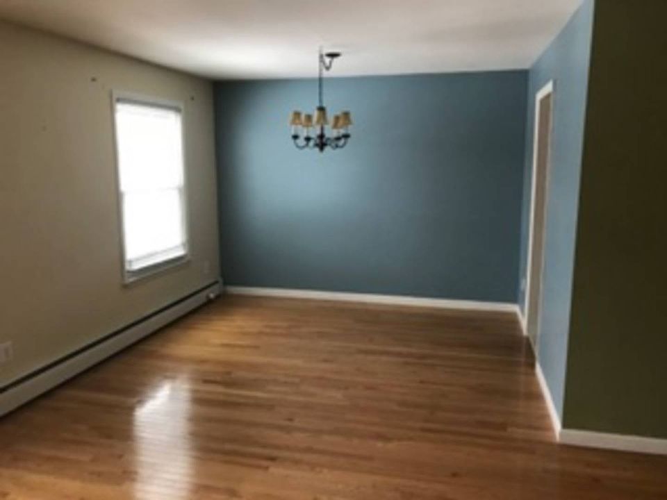 1st image of 118 Parkside Dr #118